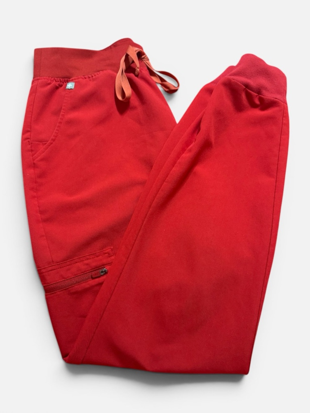 NWOT Women’s Figs Zamora Jogger Scrub Pants, Pop Red, Medium Tall